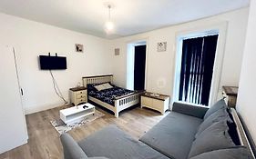 One Bedroom Close To Hyde Park #01