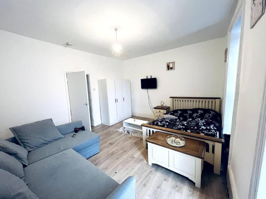 One Bedroom Close To Hyde Park #01 London Exterior photo